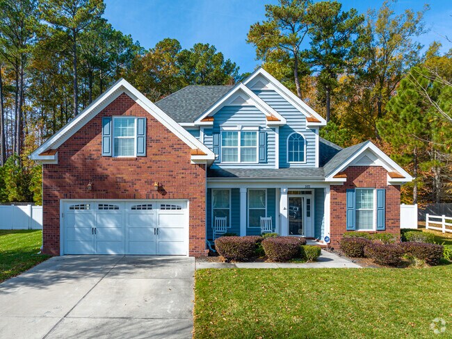 Lynnhaven has several areas of newer construction two-story homes.