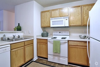 2245 Greenridge Rd, North Charleston, SC 29406