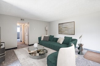 1143 Centre Pkwy, Lexington, KY 40517