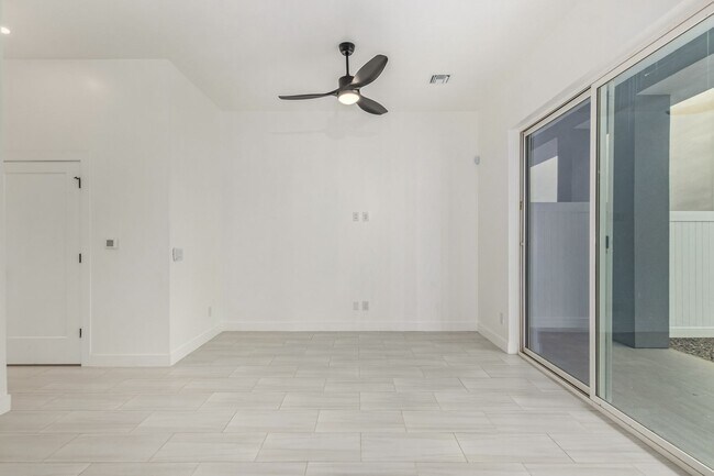 3107 N 39th St unit 9, Phoenix, AZ 85018 - photo 6