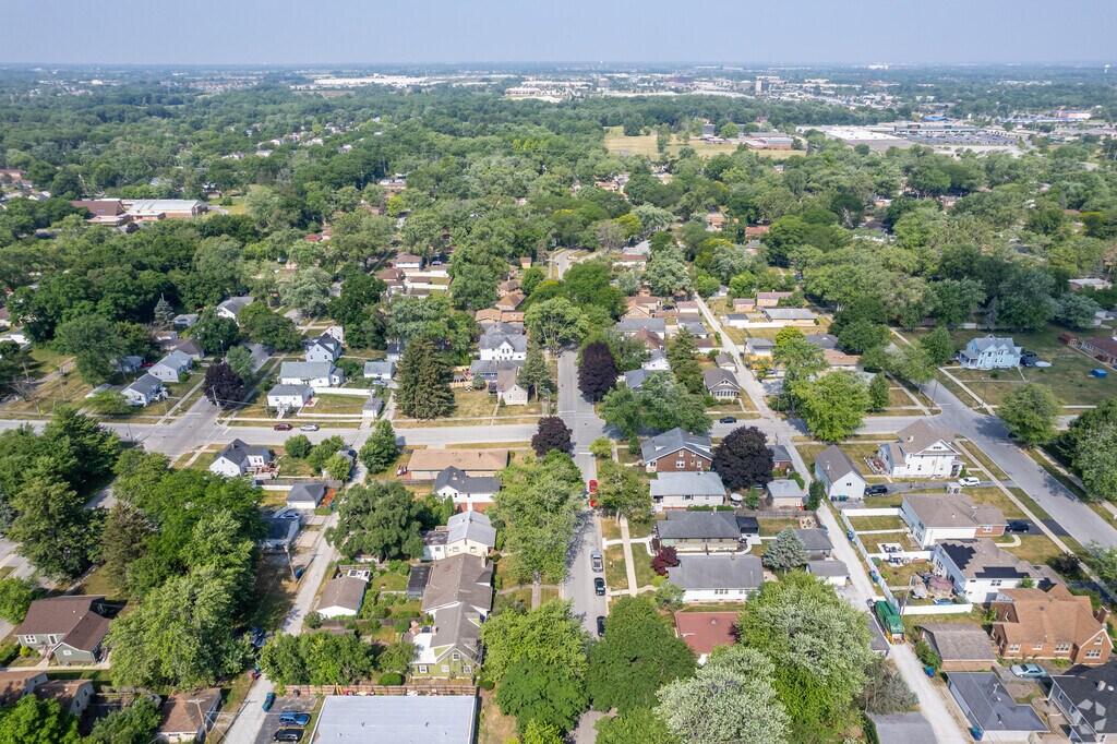 About Old Matteson Schools, Demographics, Things to Do