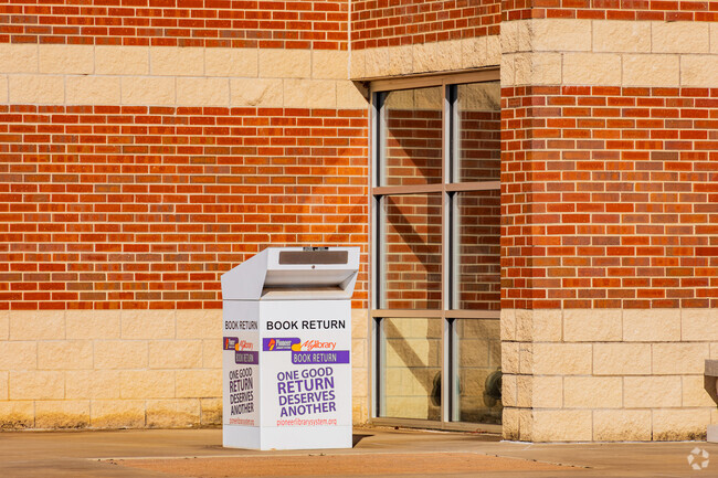Lexington High School provides a small exchange library for students.