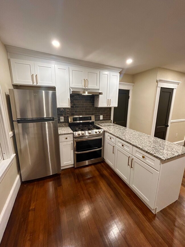 252 Central Ave Unit 3, New Bedford, MA 02745