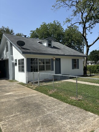 1015 Hobson Ave, Hot Springs, AR 71913