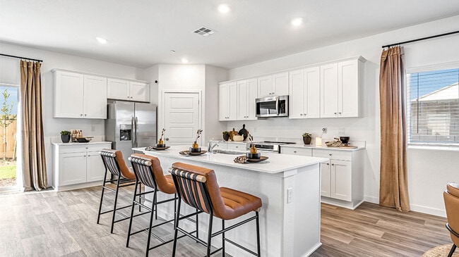 3441 N Sandrini Ave, Fresno, CA 93723 - photo 2