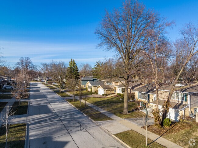 Berkley Square has many quiet, tree-lined streets.