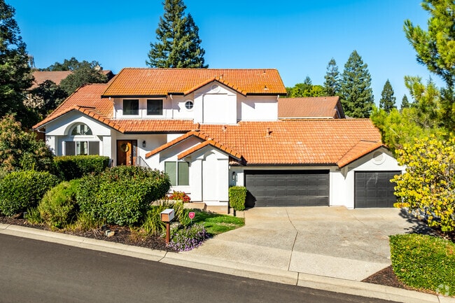 Contemporary and Mediterranean Revival homes are found in Ridgeview Village.