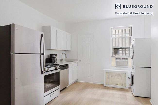 327 E 10th St unit FL1-ID2160, New York, NY 10009 - photo 5