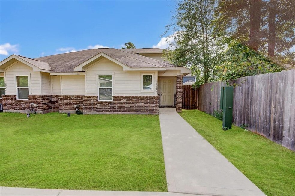 16649 E Forrestal, Montgomery, TX 77316 - photo 1