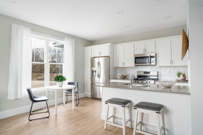 50 Hopkins Ln unit H-3, Wakefield, RI 02879 - photo 3