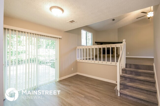 733 Emerald Forest Cir SW, Lawrenceville, GA 30044 - photo 5