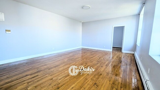 23-34-34 28th Ave, Queens, NY 11102 - photo 5