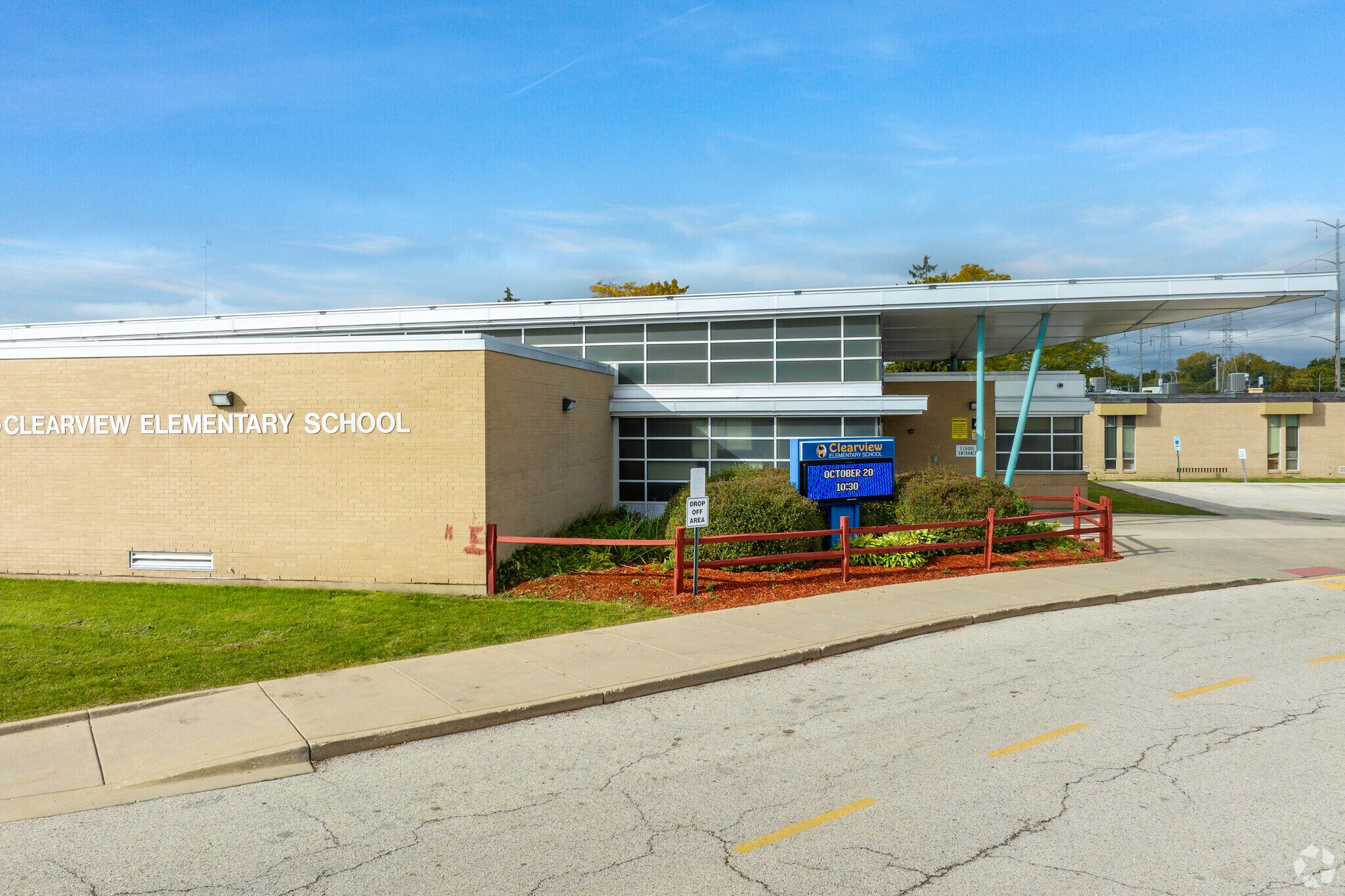 CASA Apartments Waukegan 20352045 Ln, Waukegan, IL