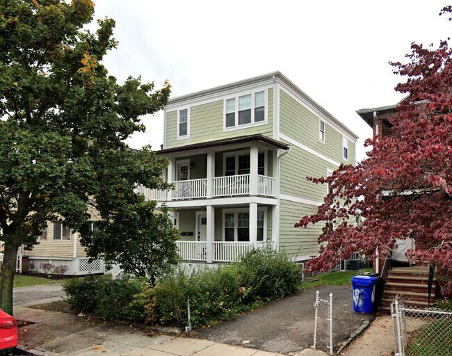 64-66 Litchfield St unit 1, Boston, MA 02135 - photo 2