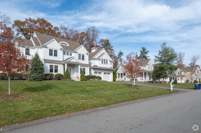 Large custom-built homes can be found throughout Norwell.