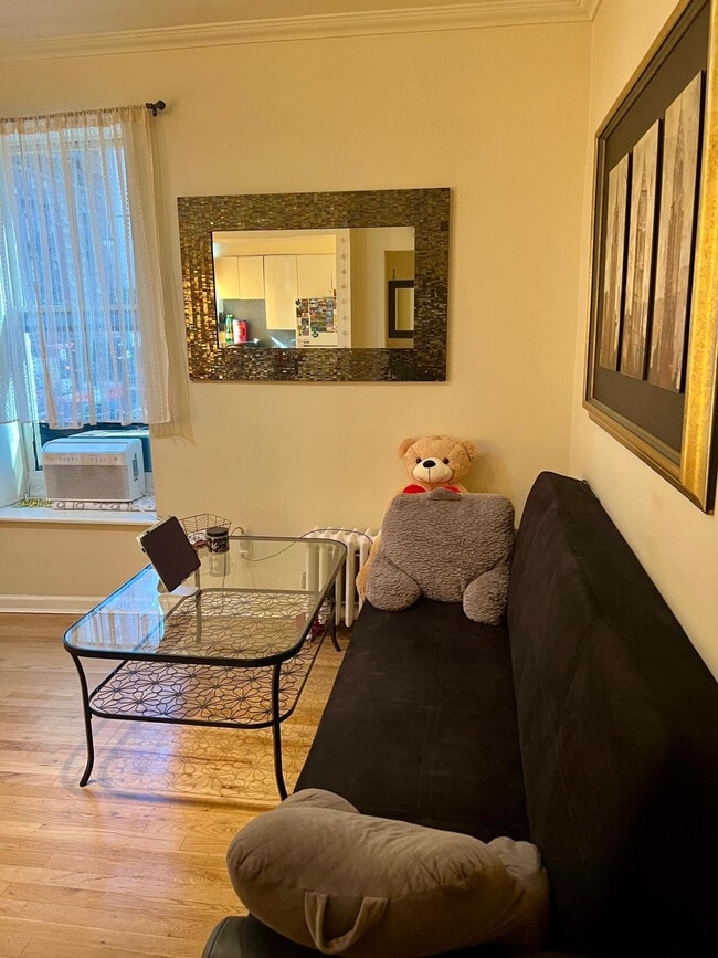 221 E 50th St Unit ID1323997P, New York, NY 10022