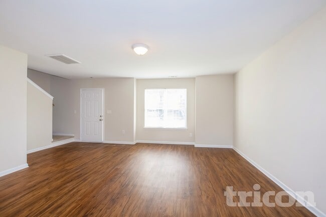 7117 Roaming Path Ct, Charlotte, NC 28214 - photo 2