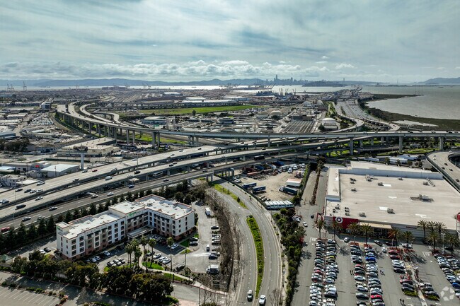 Paradise Park is located near Interstate 580, a major freeway.
