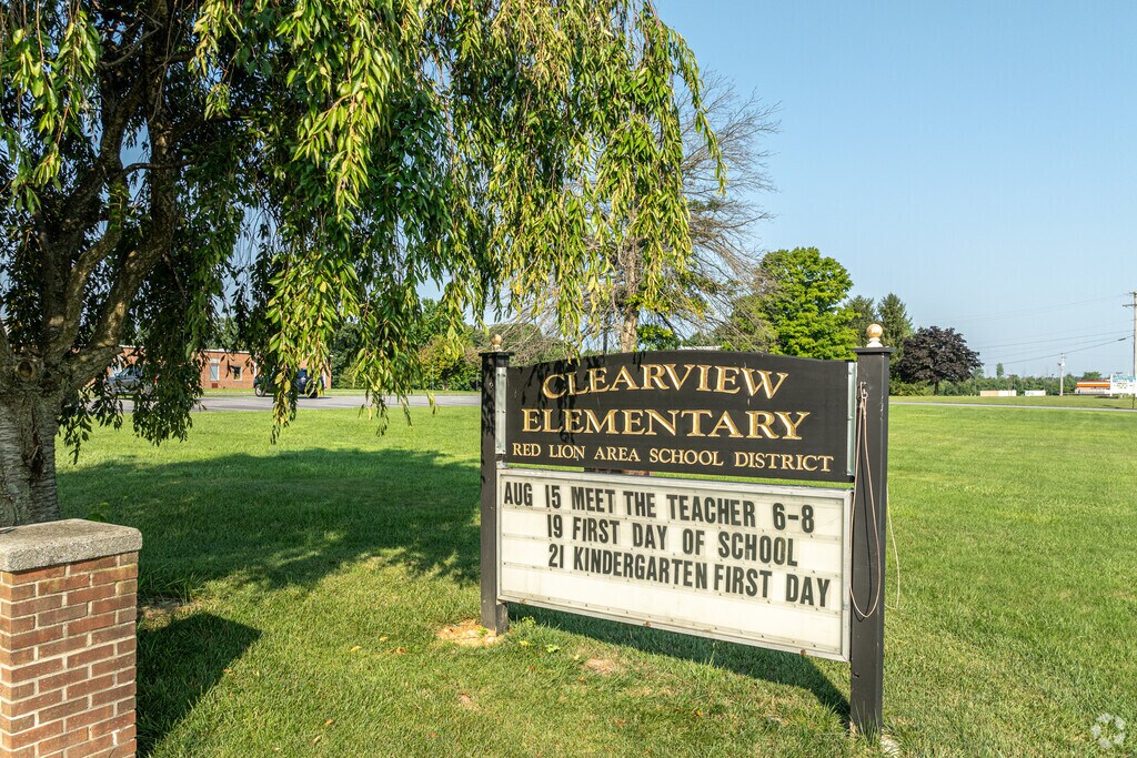 Clearview Elementary School is a public school located in Brogue, PA.