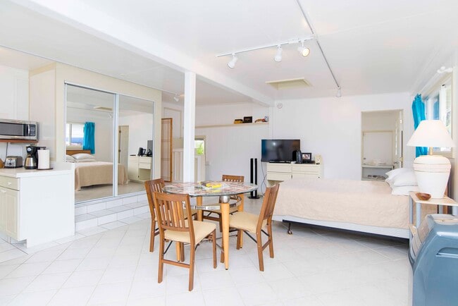 1153 Kina St unit kina lanai, Kailua, HI 96734 - photo 5