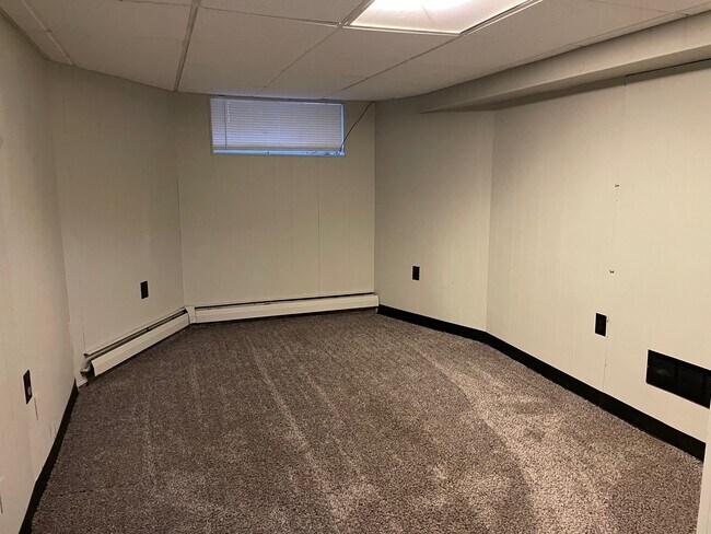 34130 Utica Rd unit .3, Fraser, MI 48026 - photo 7