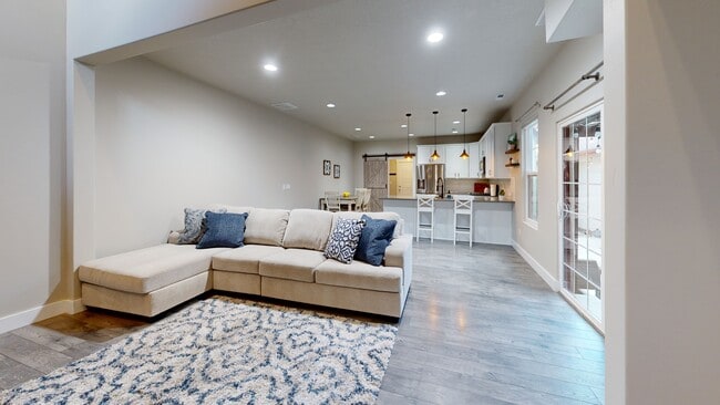 5058 W Rambutan Way, South Jordan, UT 84009 - photo 2