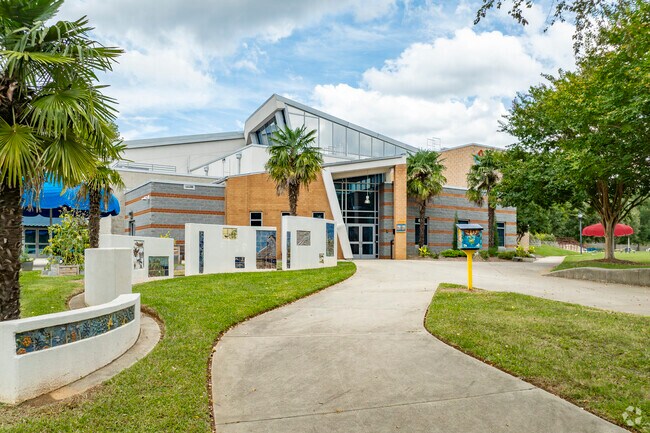 Ray's Splash Planet is a popular destination with Seversville families for aquatic adventures.