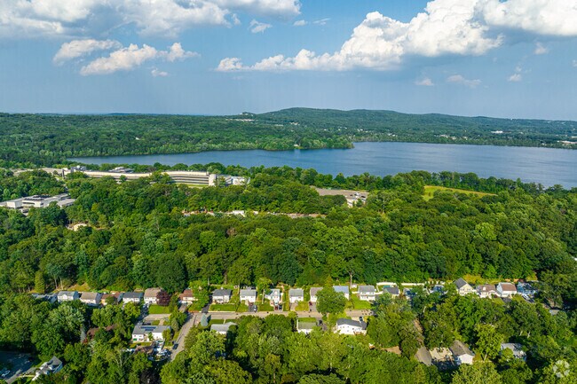 Pines Lake, Wayne Real Estate & Homes for Sale