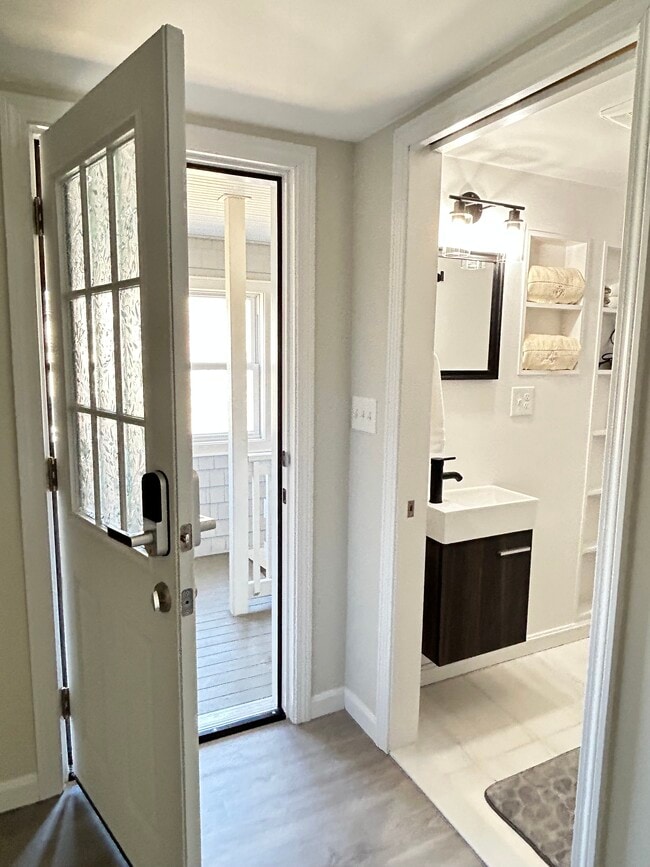 16 Lewis Ave unit 1-bedroom, Norwood, MA 02062 - photo 2