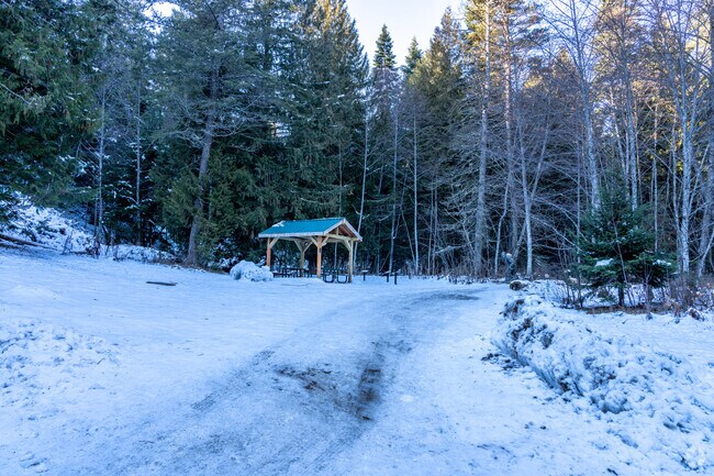 Rathdrum residents have quick access to local hiking and camping nearby.