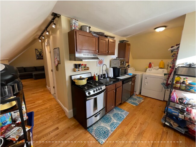 5 Irving St unit 1, Somerville, MA 02144 - photo 3