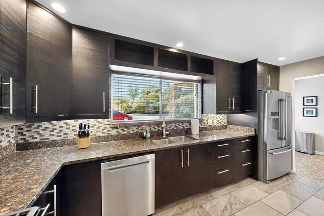 4715 Marquette Ave NE, Albuquerque, NM 87108 - photo 4