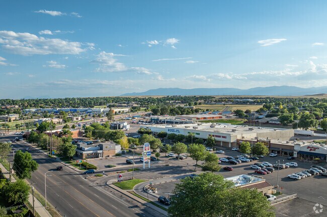 Most of the retail in Highland Park is located near Pueblo Blvd and Northern Ave.