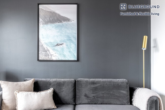 8 Elko St unit FL2-ID272, Boston, MA 02135 - photo 4