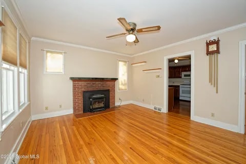 2550 Troy-Schenectady Rd unit Left, Niskayuna, NY 12309 - photo 3