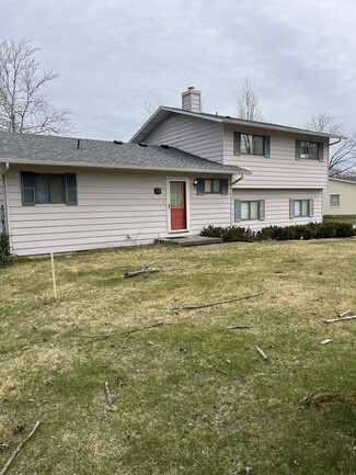 200 Lane 890 Snow Lake, Fremont, IN 46737