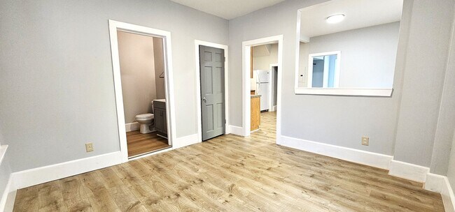 103 North St unit 103 North St - Apt 2, Burlington, VT 05401 - photo 6