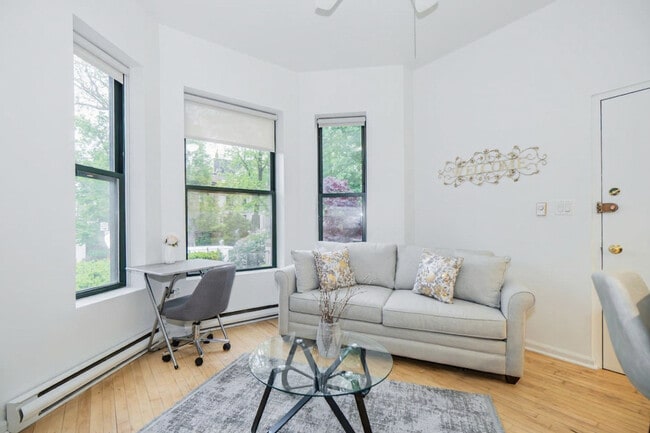 2544 N Burling St unit ID1319106P, Chicago, IL 60614 - photo 3