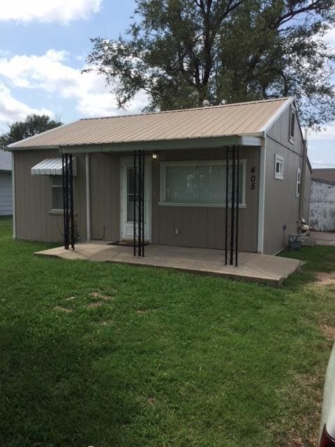 405 S Walnut St, South Hutchinson, KS 67505