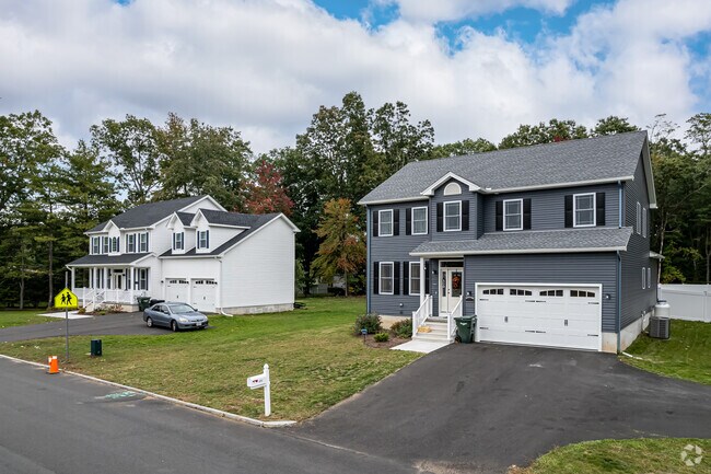 Sixteen Acres neighborhood offers many different home styles for new and current residents.