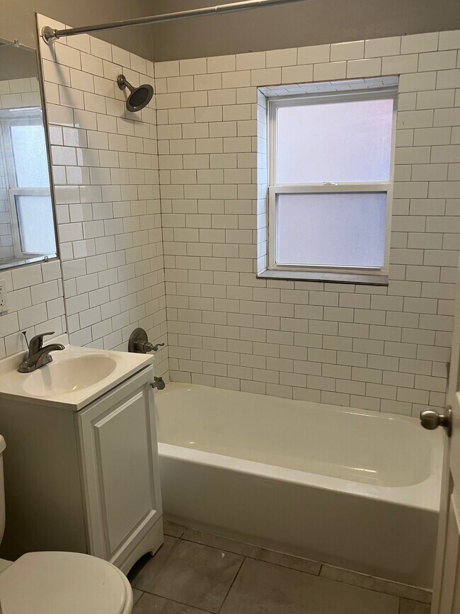 4025 Harrison Street, Kansas City, MO 64110 - photo 4