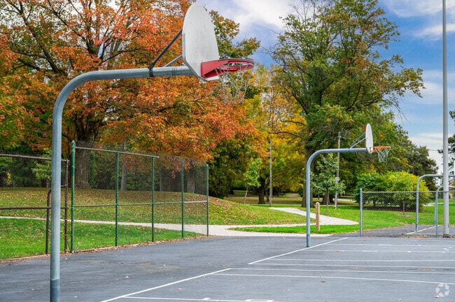 Fort Wayne's Memorial Park has many basketball courts to get your hoop on.