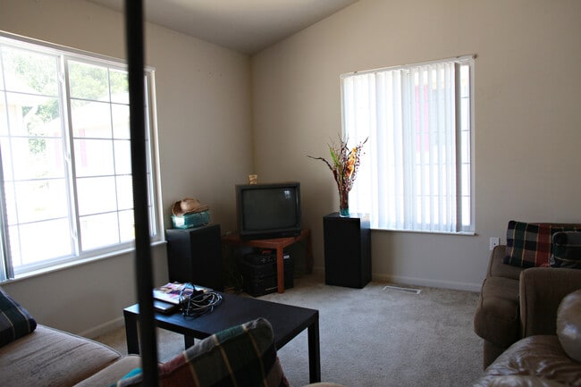 Kendall Ridge South, Kalamazoo, MI 49006 - photo 5