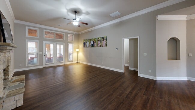 5385 Timber Wild Ln, Buford, GA 30518 - photo 2