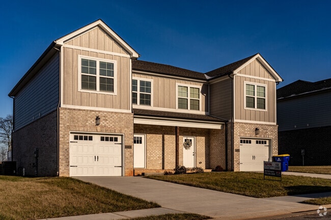 You can find several condo style townhomes in Bowling Green.