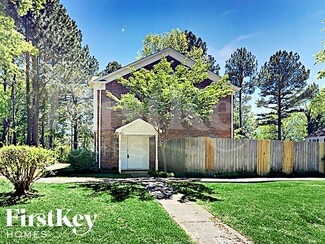 2600 Stratford Ln, Morrow, GA 30260