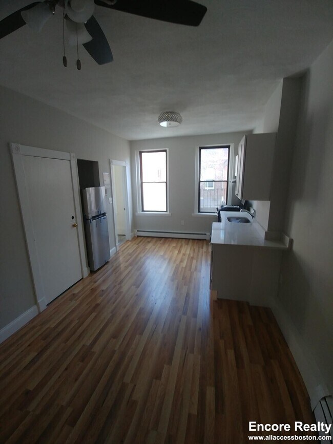 21 Sheafe St unit 13, Boston, MA 02113 - photo 6