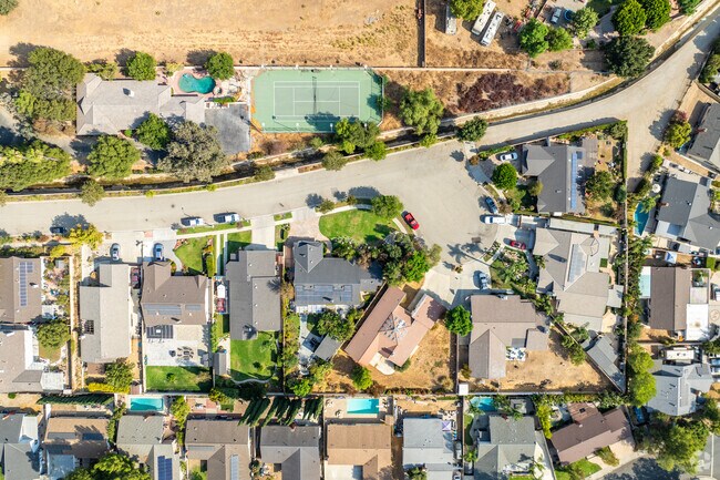 Residential properties are larger in Simi Valley than in nearby Los Angeles.