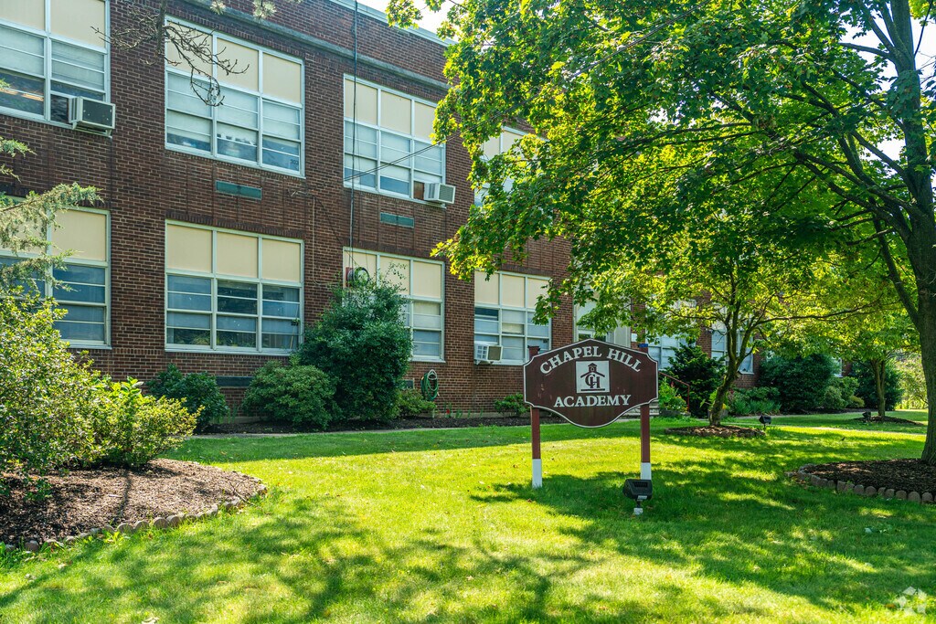 Students of Lincoln Park can attend Chapel Hill Academy.