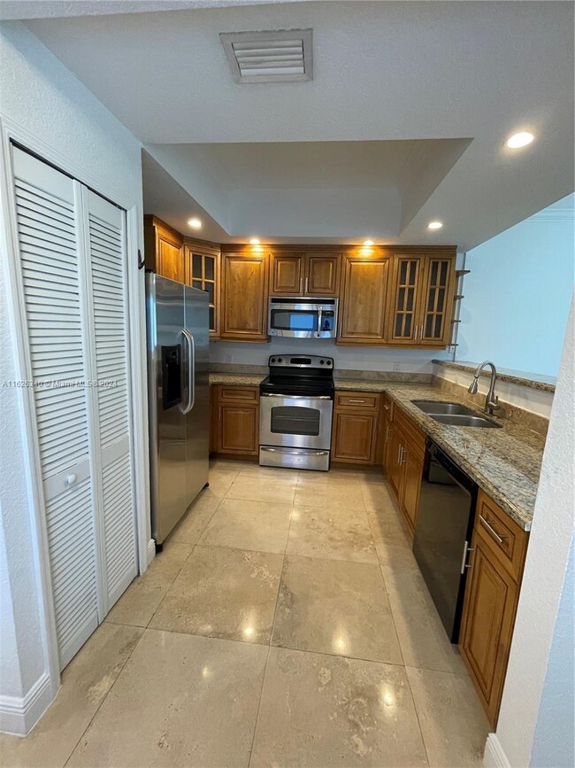 3350 SW 25th St, Miami, FL 33133 - photo 5